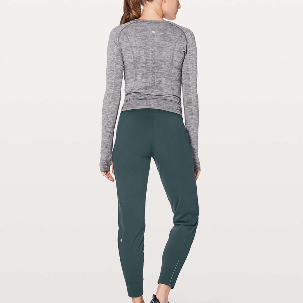 Lululemon “Run Rulu Run” Pant, size 4